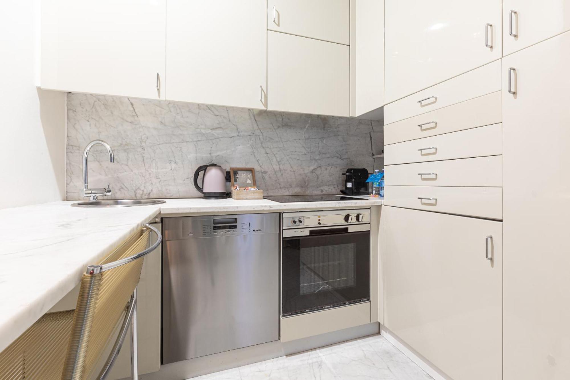 Monte Napoleone Split-Level Terrace Apartment - Top Collection 밀라노 외부 사진