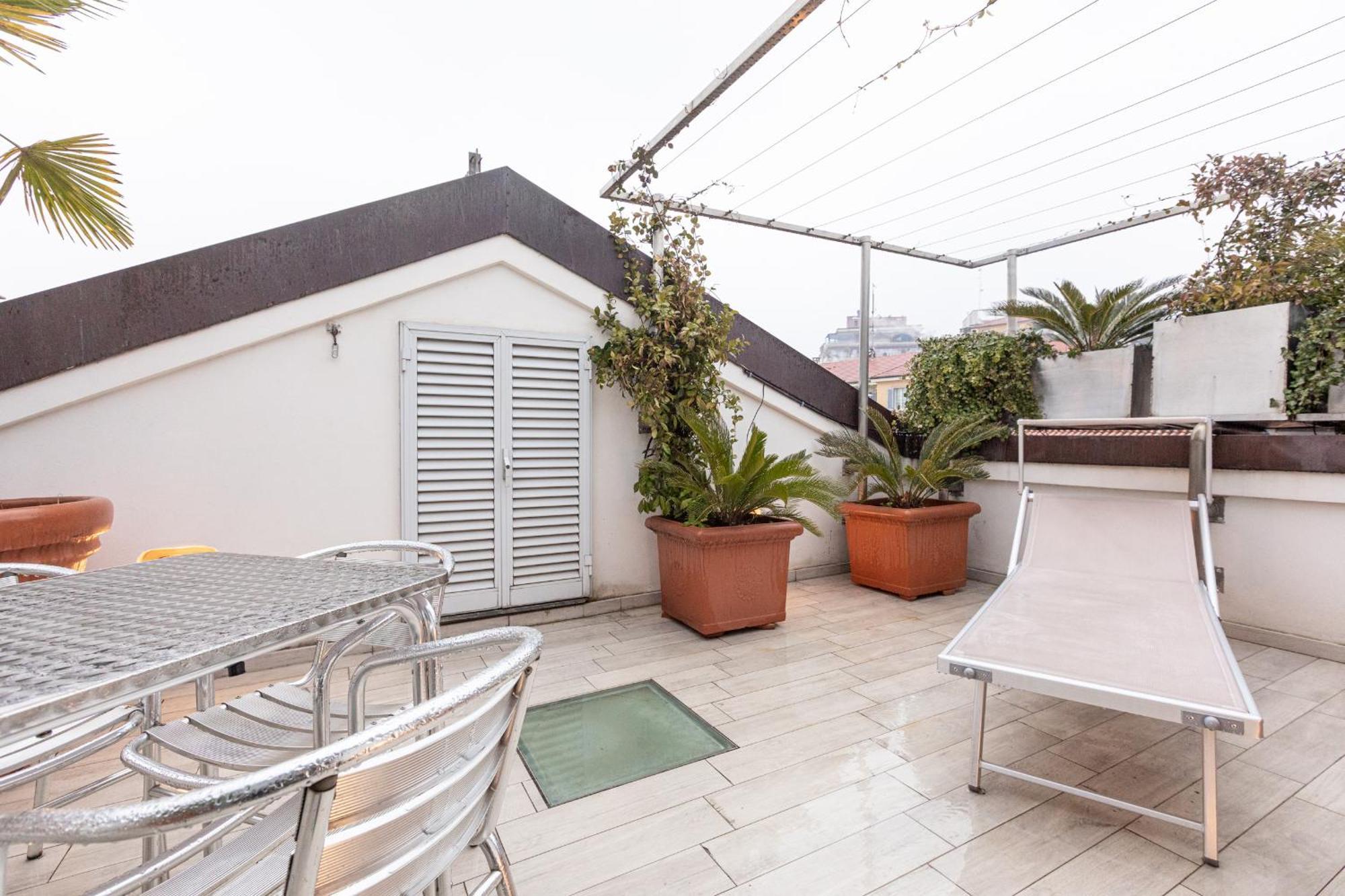 Monte Napoleone Split-Level Terrace Apartment - Top Collection 밀라노 외부 사진